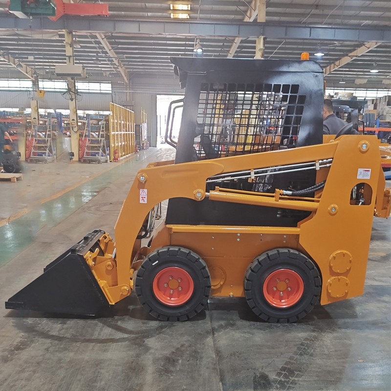 山東奔馬(SDBM)輪胎式滑移裝載機(jī)BM25