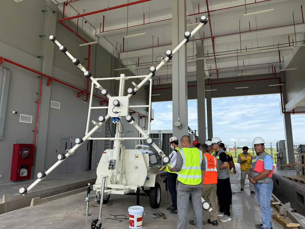 拖車式移動(dòng)照明車 機(jī)場(chǎng)跑道關(guān)閉預(yù)警標(biāo)志燈塔4TN4000B